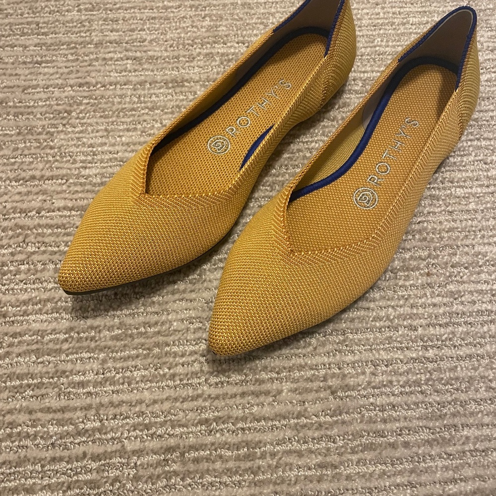 Rothy’s The Point mustard 8.5
